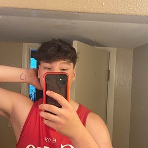 Meet your Posher, Cole